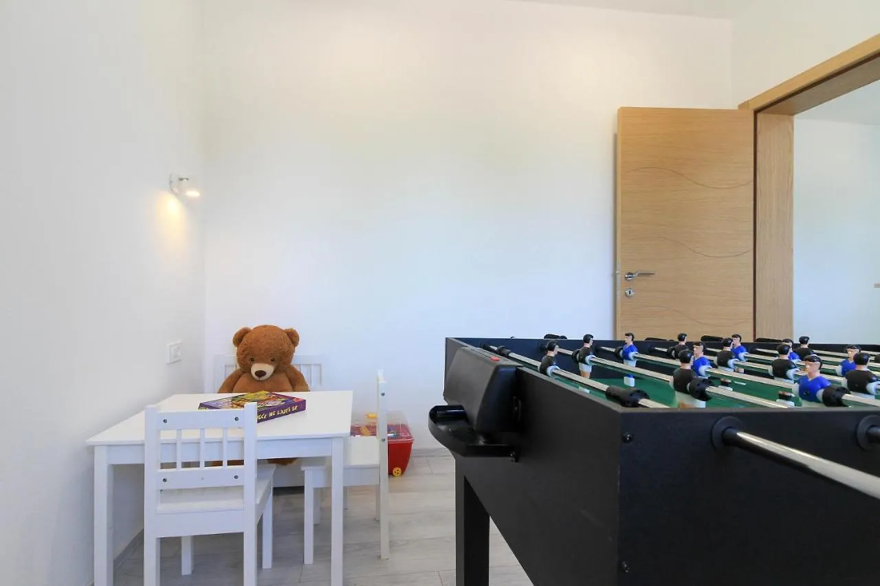 Villa Relax II With Private Pool Near The Town And The Beach By Wiibuk Sisan Croatia